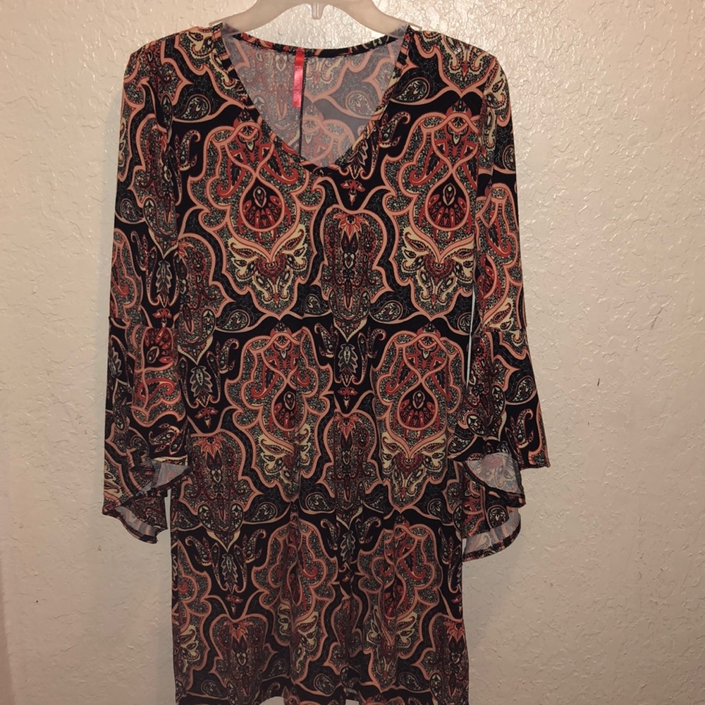 Bell sleeve orange and black designed dress